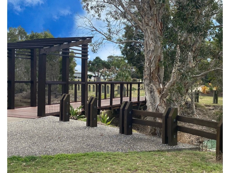 36 Sirenia Drive, Burrum Heads QLD 4659