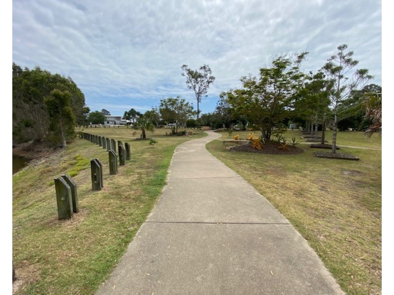 36 Sirenia Drive, Burrum Heads QLD 4659