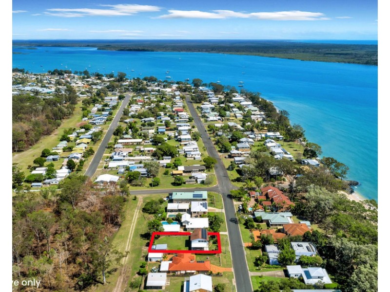 115 BURRUM STREET, Burrum Heads QLD 4659