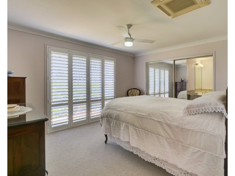 16 Warringal Court, Burrum Heads QLD 4659