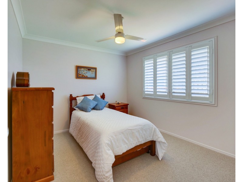 16 Warringal Court, Burrum Heads QLD 4659
