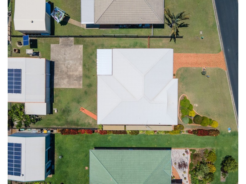 16 Warringal Court, Burrum Heads QLD 4659