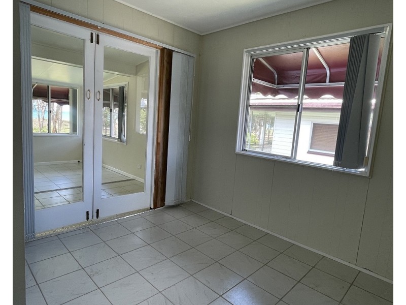 U2, 169 BURRUM STREET, Burrum Heads QLD 4659