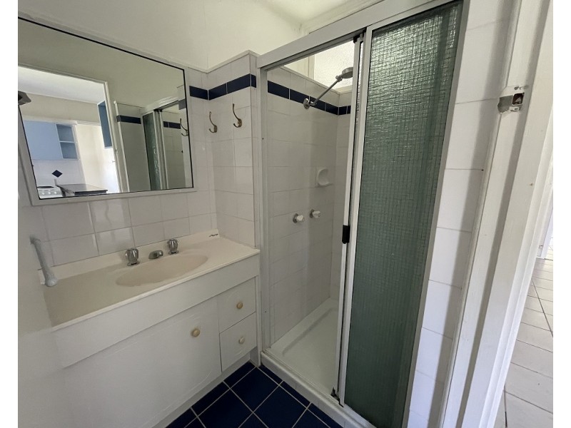 U2, 169 BURRUM STREET, Burrum Heads QLD 4659