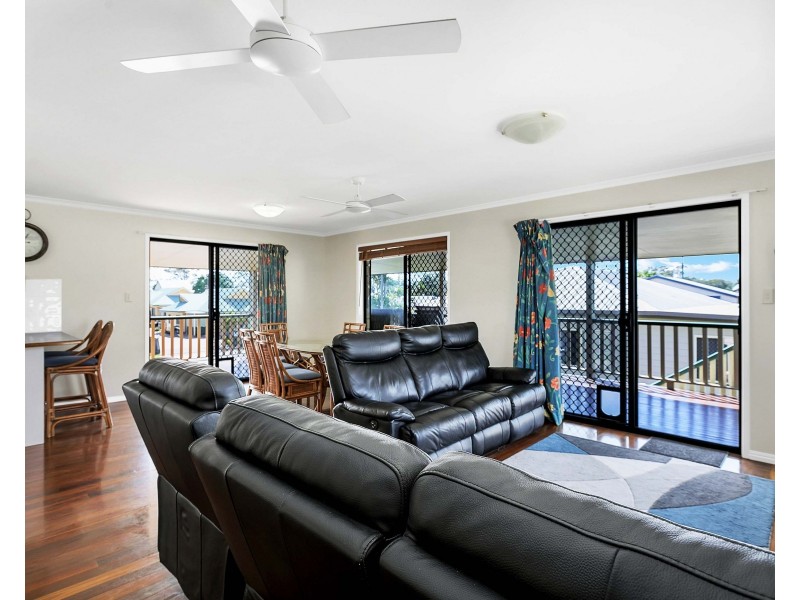 77 BURRUM STREET, Burrum Heads QLD 4659