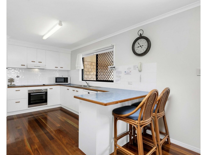 77 BURRUM STREET, Burrum Heads QLD 4659
