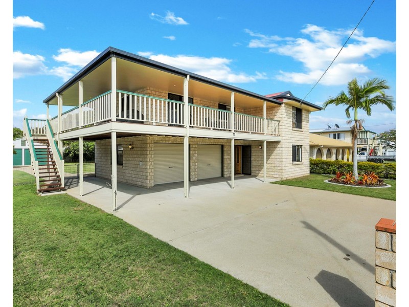 77 BURRUM STREET, Burrum Heads QLD 4659