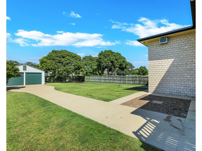 77 BURRUM STREET, Burrum Heads QLD 4659