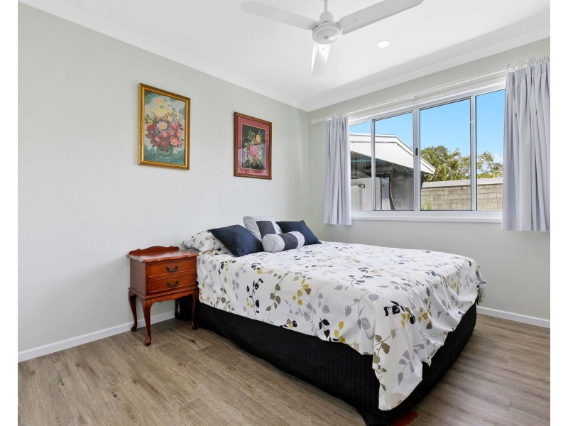 4 BULLEEN WAY, Burrum Heads QLD 4659