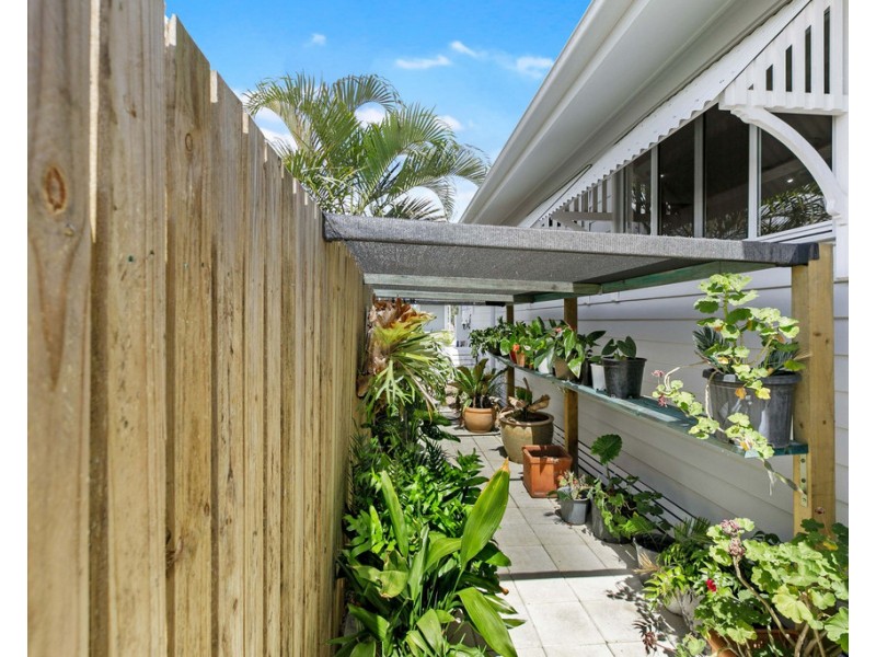 4 BULLEEN WAY, Burrum Heads QLD 4659