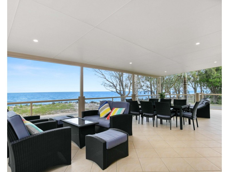 46 ESPLANADE, Burrum Heads QLD 4659