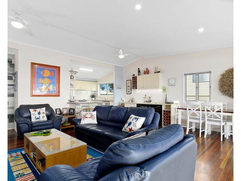46 ESPLANADE, Burrum Heads QLD 4659
