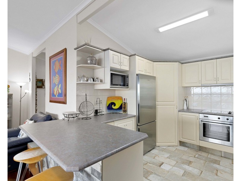 46 ESPLANADE, Burrum Heads QLD 4659