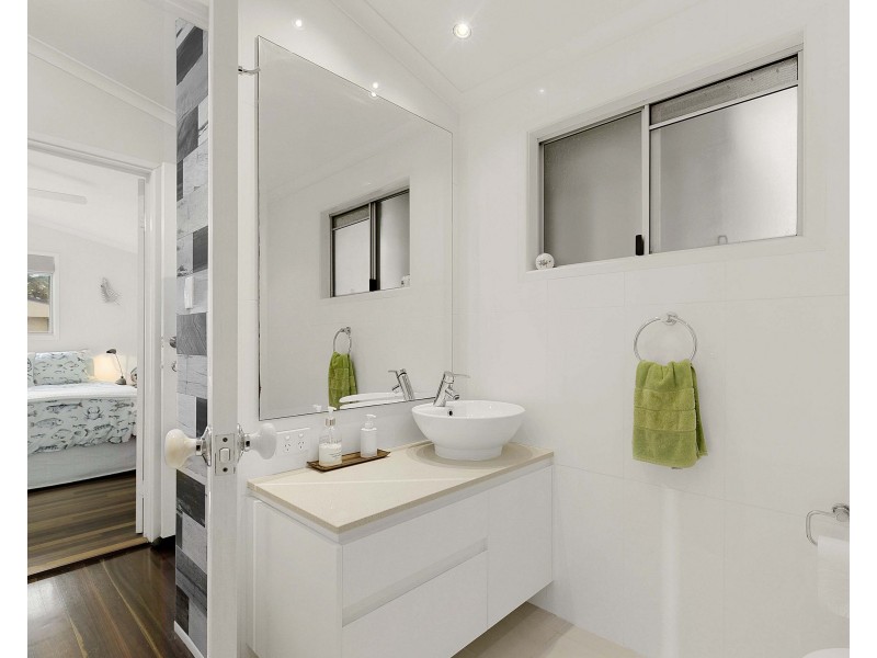 46 ESPLANADE, Burrum Heads QLD 4659