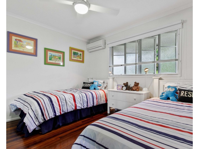 46 ESPLANADE, Burrum Heads QLD 4659