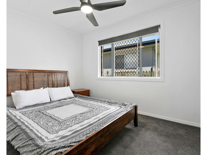 125 BURRUM STREET, Burrum Heads QLD 4659