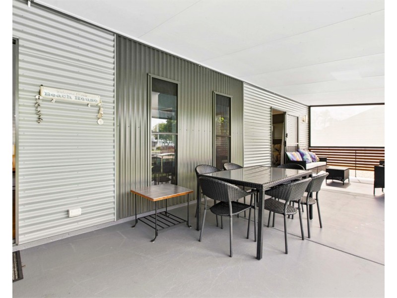 33 BEACH DRIVE, Burrum Heads QLD 4659