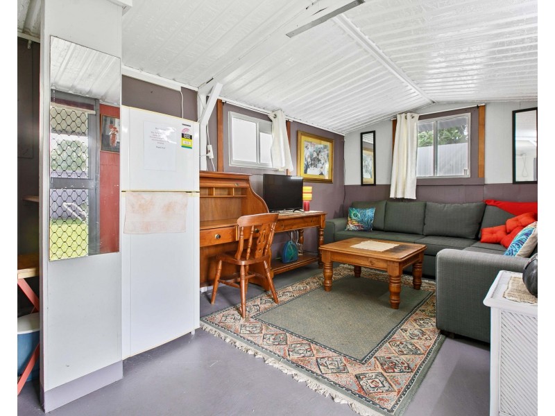 33 BEACH DRIVE, Burrum Heads QLD 4659