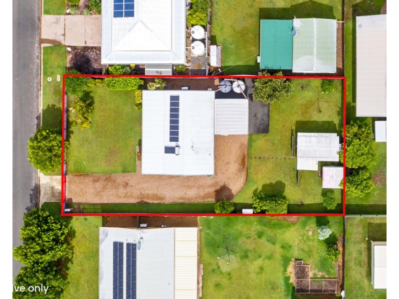 33 BEACH DRIVE, Burrum Heads QLD 4659