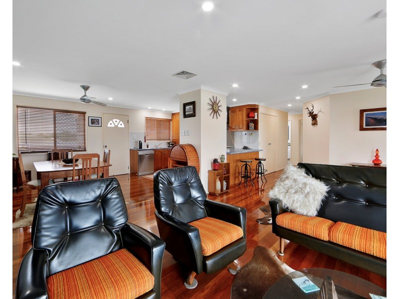 57 RIVERVIEW DRIVE, Burrum Heads QLD 4659