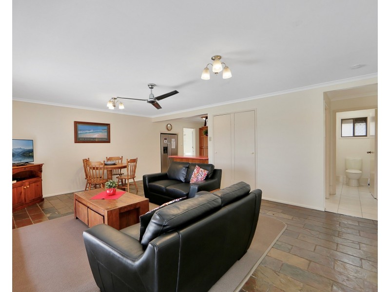 57 RIVERVIEW DRIVE, Burrum Heads QLD 4659