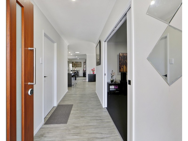 47 NORTHSHORE AVENUE, Toogoom QLD 4655