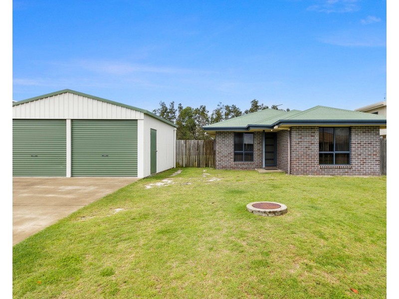 52 BEACH DRIVE, Burrum Heads QLD 4659