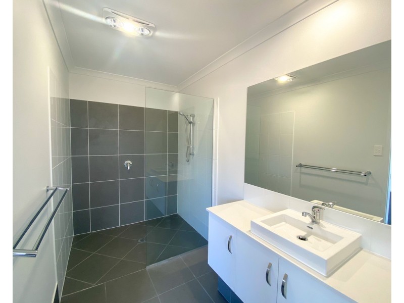 16 Porpita Circuit, Toogoom QLD 4655
