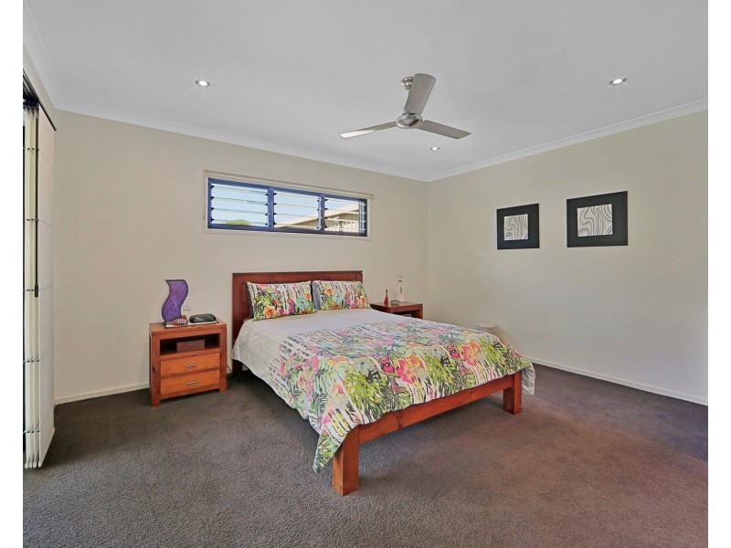 35 HONEY MYRTLE CLOSE, Burrum Heads QLD 4659