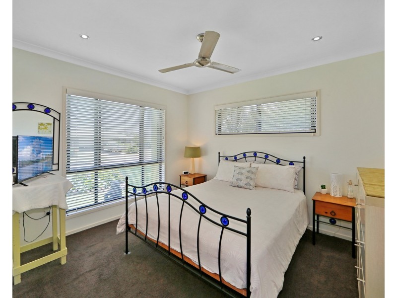 35 HONEY MYRTLE CLOSE, Burrum Heads QLD 4659