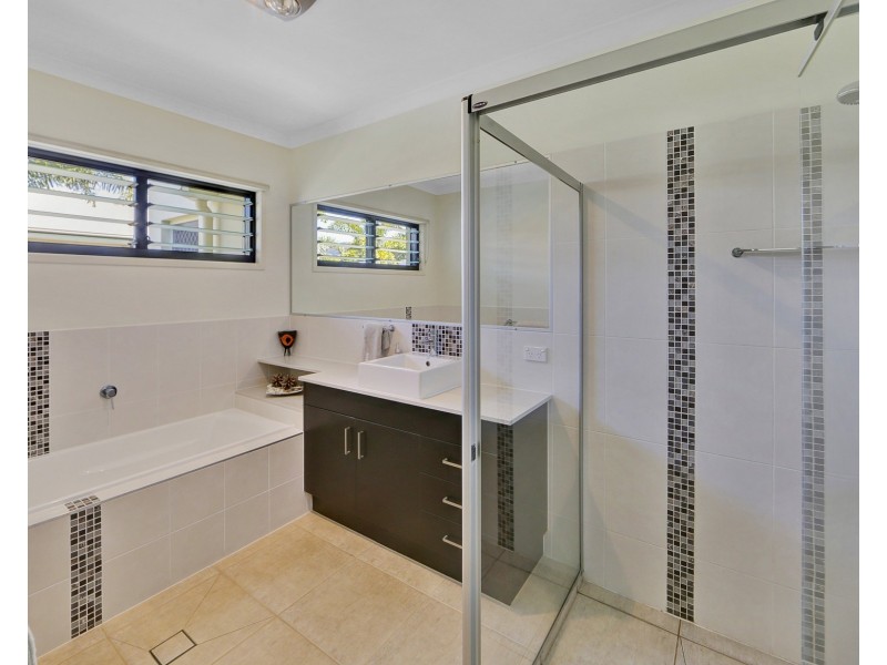 35 HONEY MYRTLE CLOSE, Burrum Heads QLD 4659