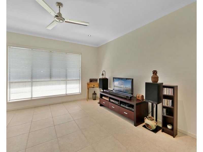 35 HONEY MYRTLE CLOSE, Burrum Heads QLD 4659