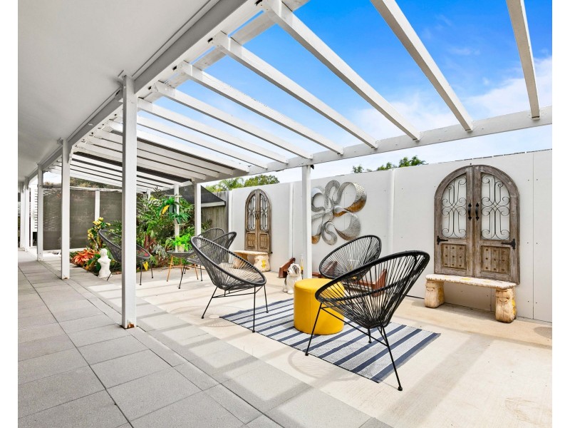 35 Beach Drive, Burrum Heads QLD 4659
