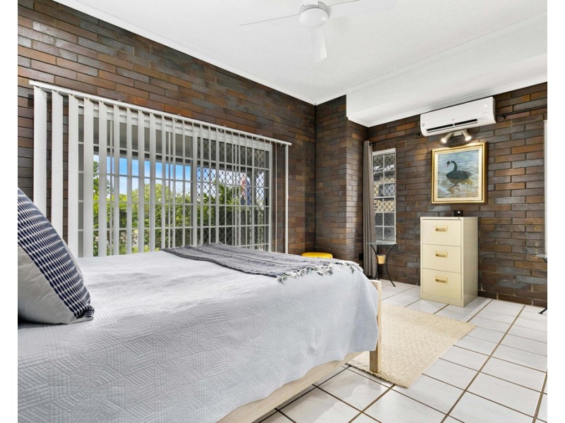 35 Beach Drive, Burrum Heads QLD 4659
