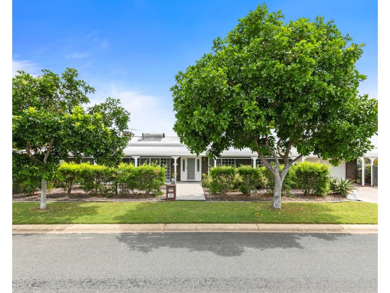 35 Beach Drive, Burrum Heads QLD 4659