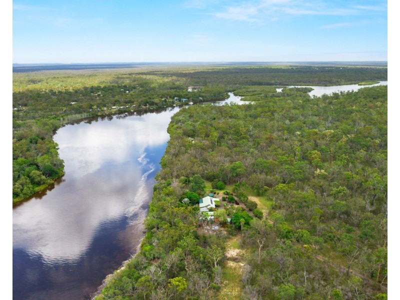 319 THE YACHTSMANS DRIVE, Burrum River QLD 4659