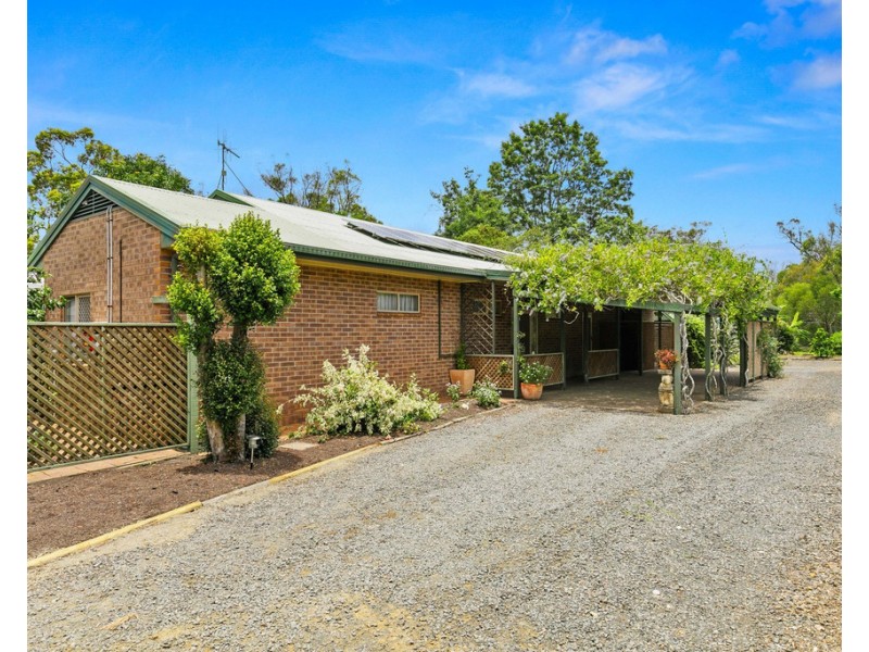 319 THE YACHTSMANS DRIVE, Burrum River QLD 4659