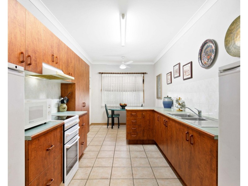 319 THE YACHTSMANS DRIVE, Burrum River QLD 4659
