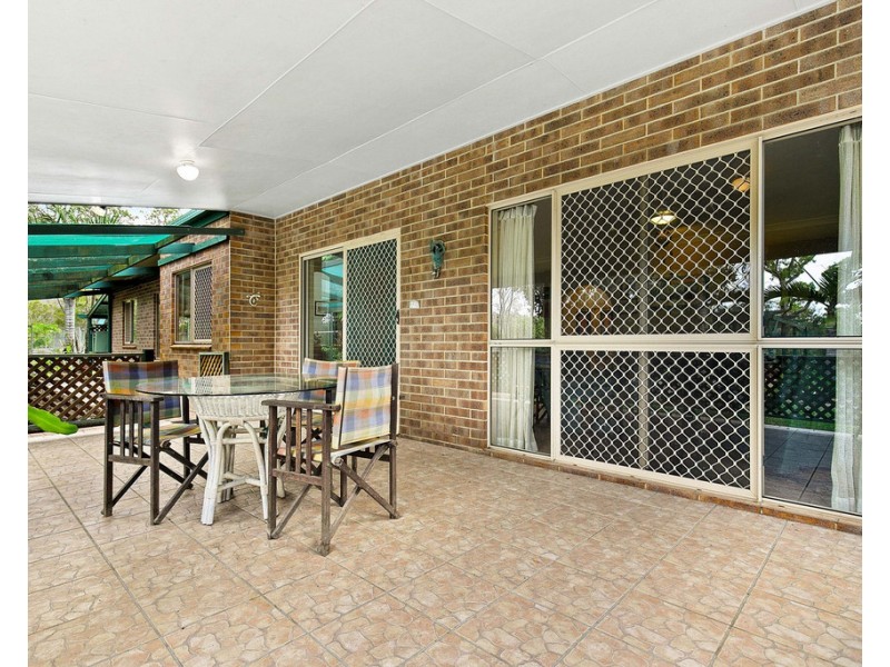 319 THE YACHTSMANS DRIVE, Burrum River QLD 4659