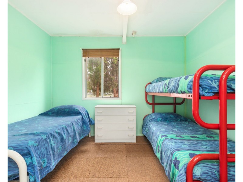 39 HOWARD STREET, Burrum Heads QLD 4659