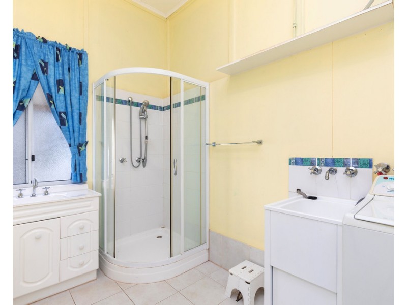 39 HOWARD STREET, Burrum Heads QLD 4659