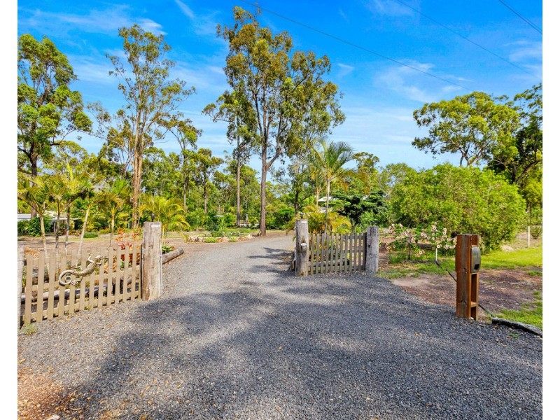 5-7 ROSSLYN DRIVE, Burrum Heads QLD 4659