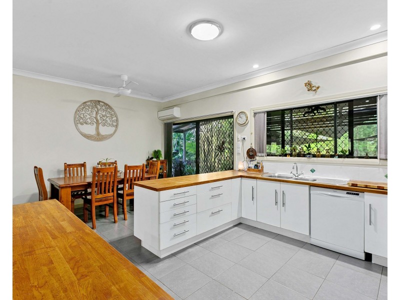 5-7 ROSSLYN DRIVE, Burrum Heads QLD 4659