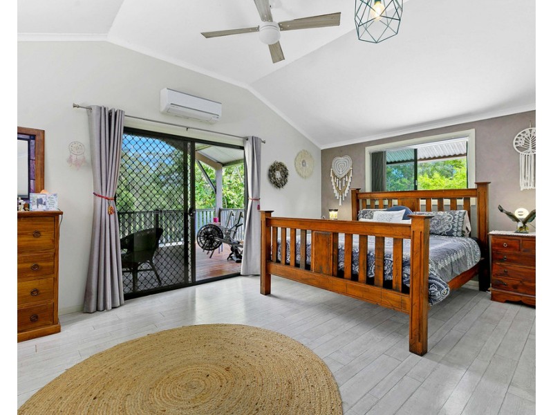 5-7 ROSSLYN DRIVE, Burrum Heads QLD 4659