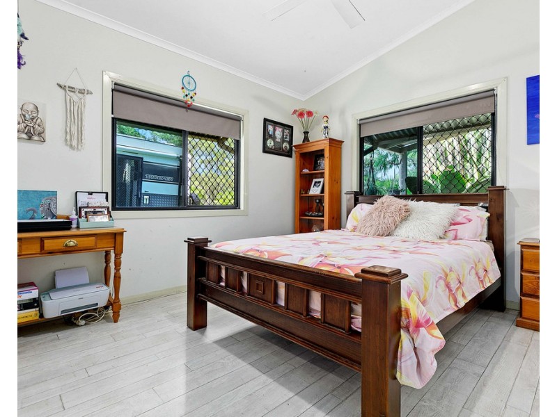 5-7 ROSSLYN DRIVE, Burrum Heads QLD 4659