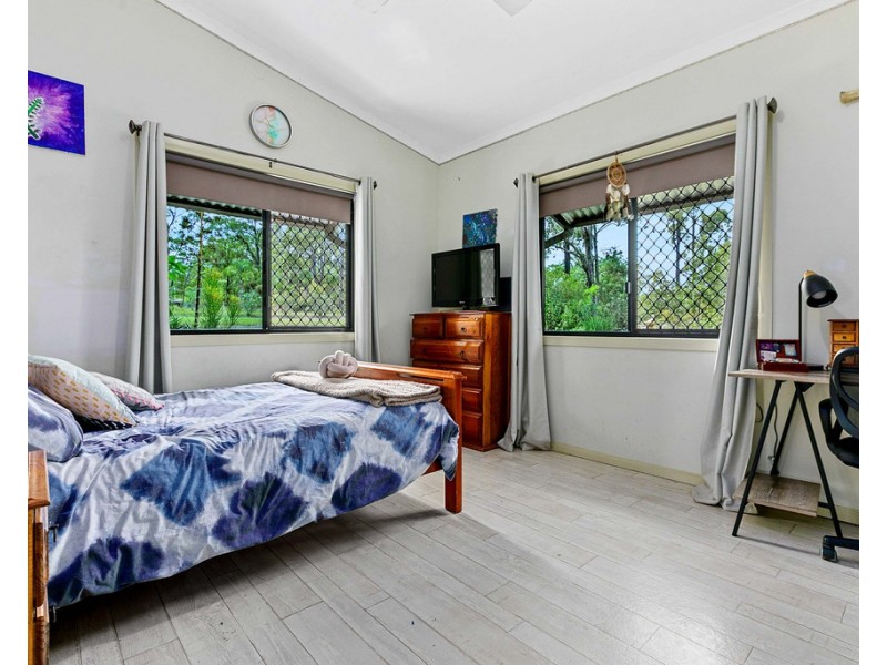 5-7 ROSSLYN DRIVE, Burrum Heads QLD 4659