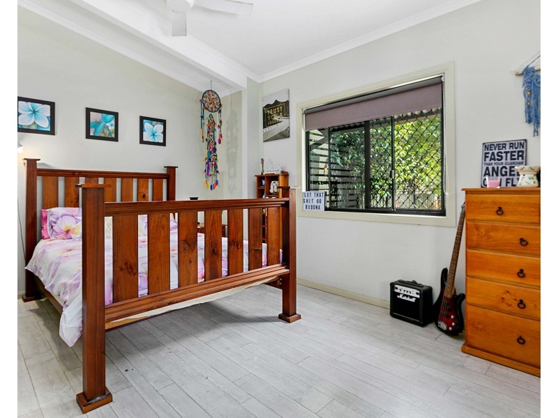 5-7 ROSSLYN DRIVE, Burrum Heads QLD 4659