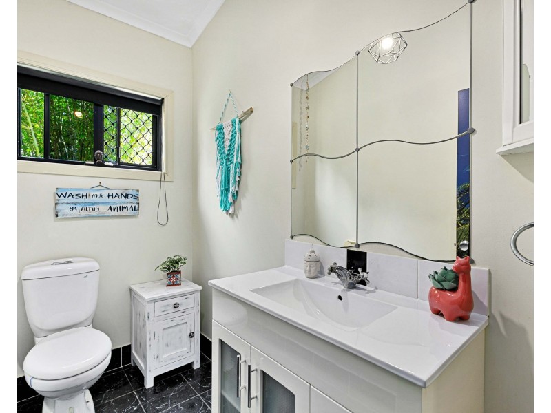 5-7 ROSSLYN DRIVE, Burrum Heads QLD 4659