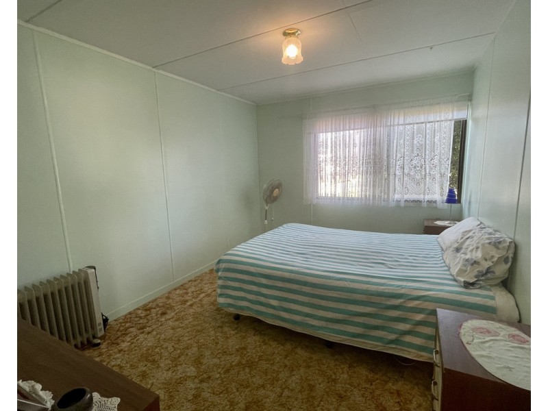 57 HOWARD STREET, Burrum Heads QLD 4659