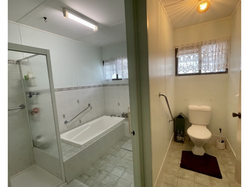 57 HOWARD STREET, Burrum Heads QLD 4659